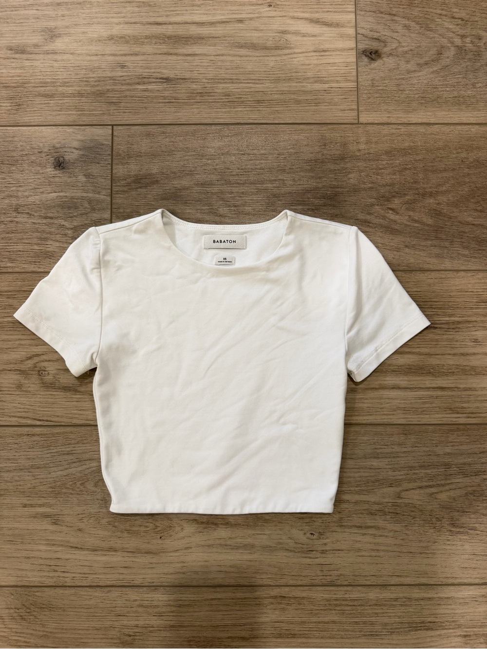 Aritzia Babaton Contour Cropped T-shirt